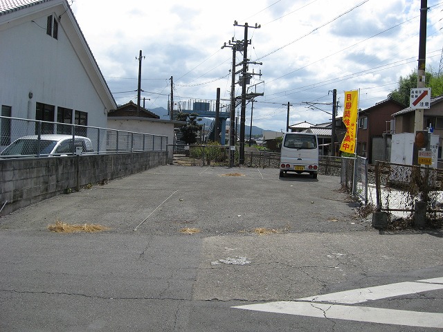 熊崎駅月極駐車場